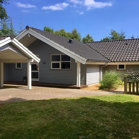 Feriehus Four-bedroom Holiday In *